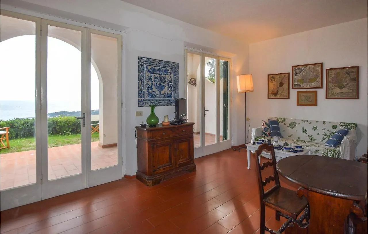 Hébergement de vacances Amazing Home In San Pietro In Campo With Wifi San Piero in Campo