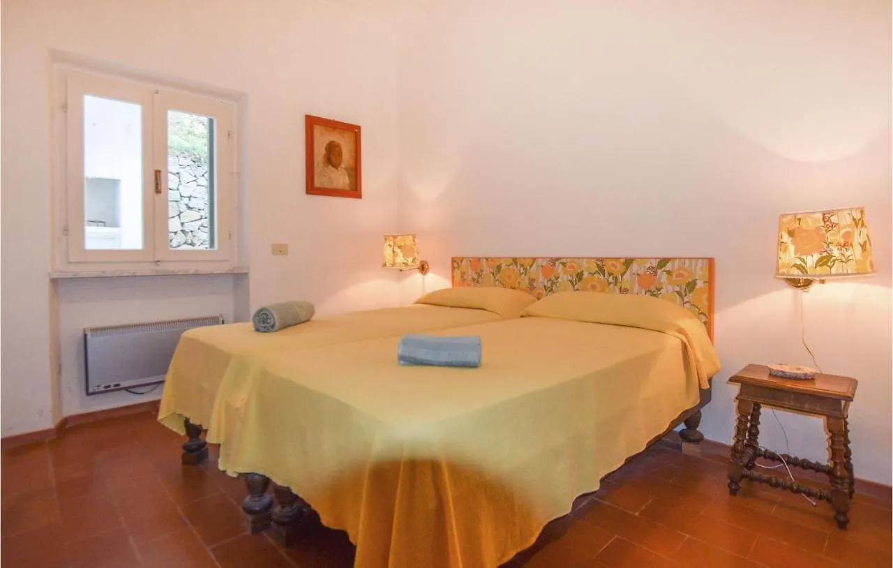 Hébergement de vacances Amazing Home In San Pietro In Campo With Wifi San Piero in Campo