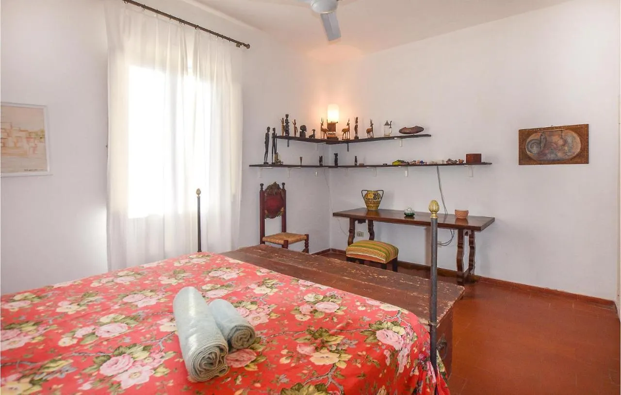 Hébergement de vacances Amazing Home In San Pietro In Campo With Wifi San Piero in Campo